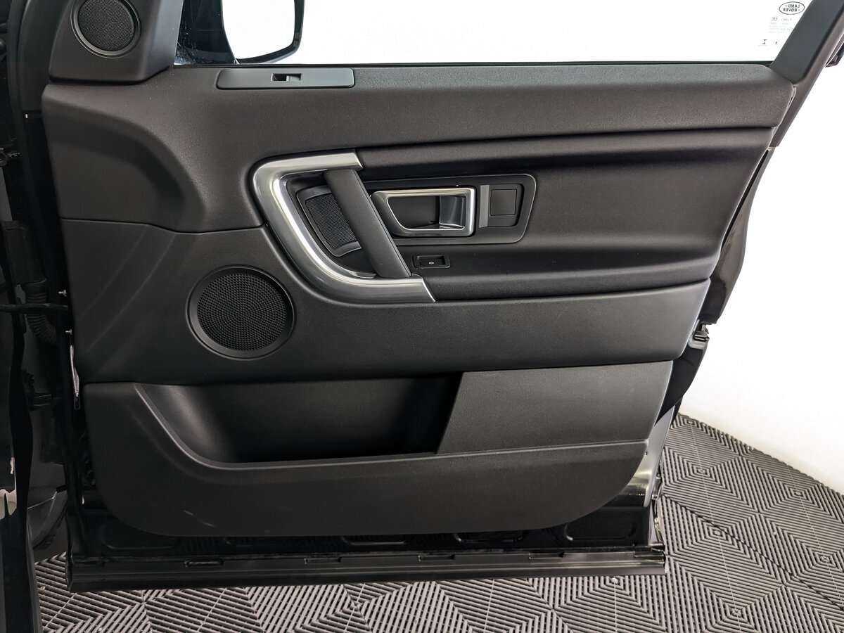 Land Rover Discovery Sport 2017 года с пробегом. Фото: #24