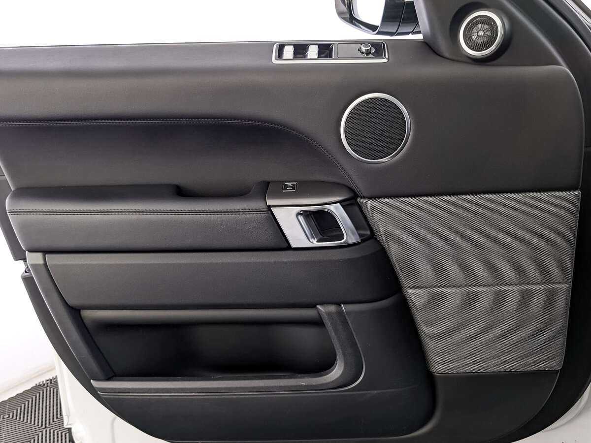 Land Rover Range Rover Sport 2018 года с пробегом. Фото: #12