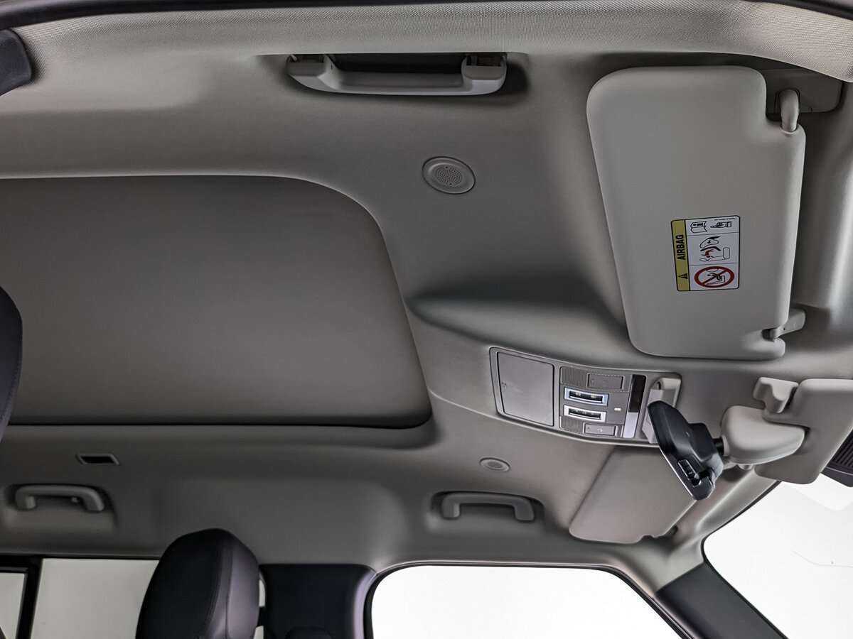 Land Rover Defender 2020 года с пробегом. Фото: #14