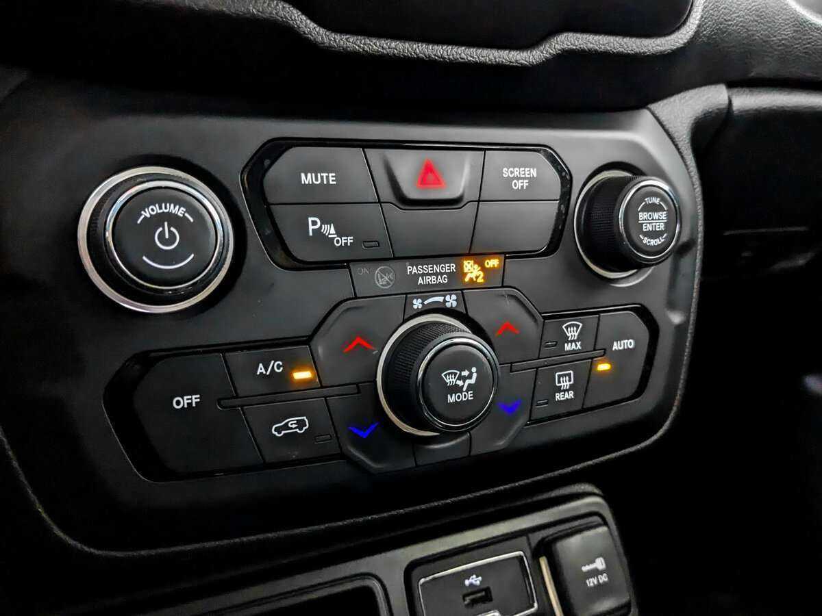 Jeep Renegade 2018 года с пробегом. Фото: #19