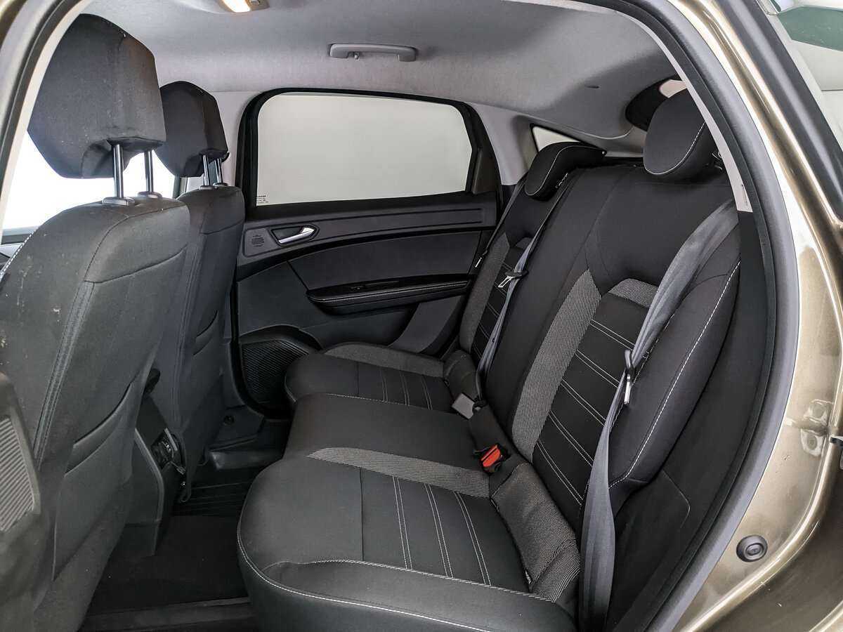 Б/У Рено Аркана 2019 года. Фото: #13