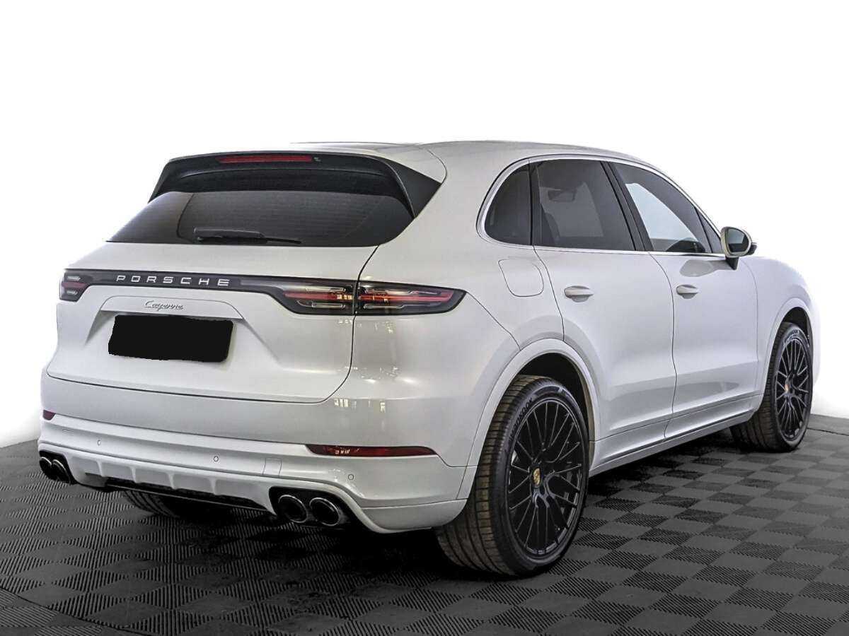 Porsche Cayenne 2018 года с пробегом. Фото: #3