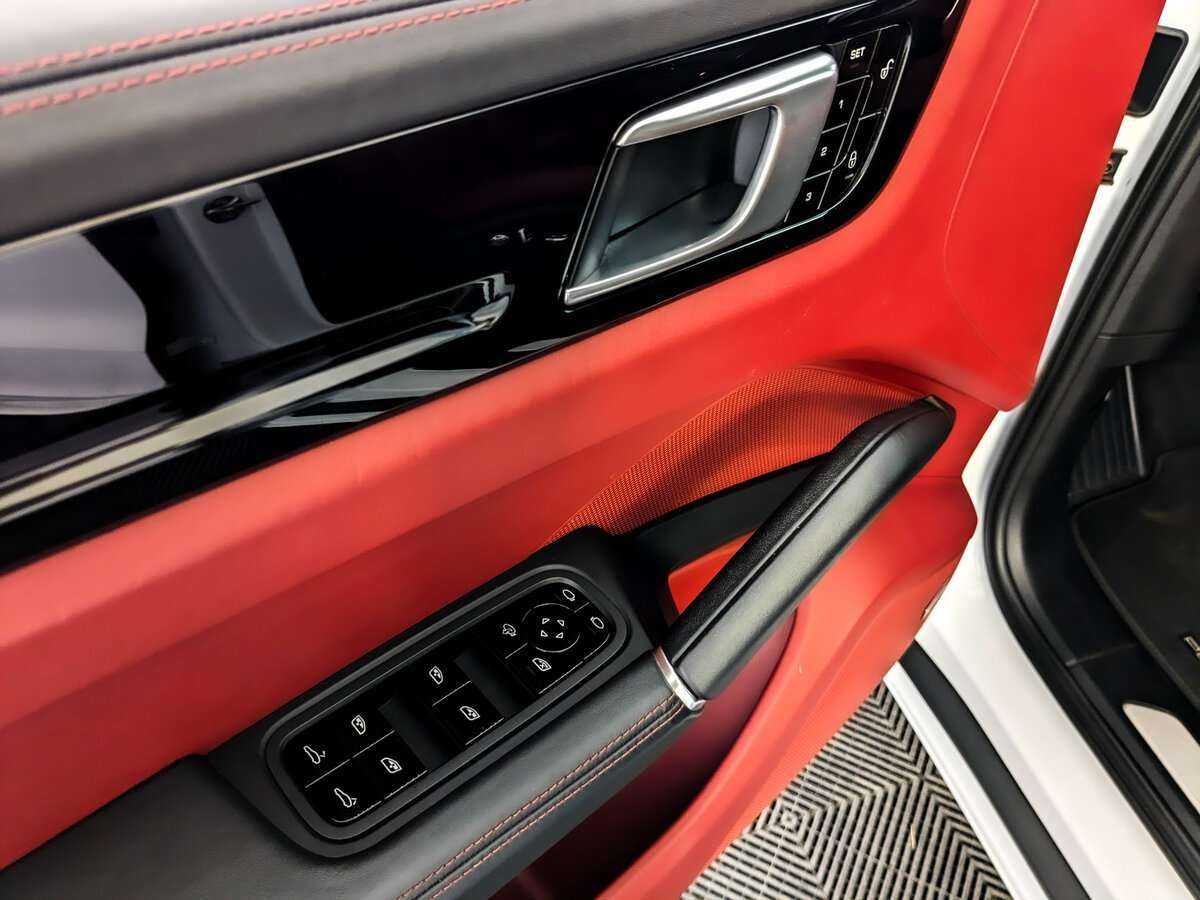 Porsche Cayenne 2018 года с пробегом. Фото: #16