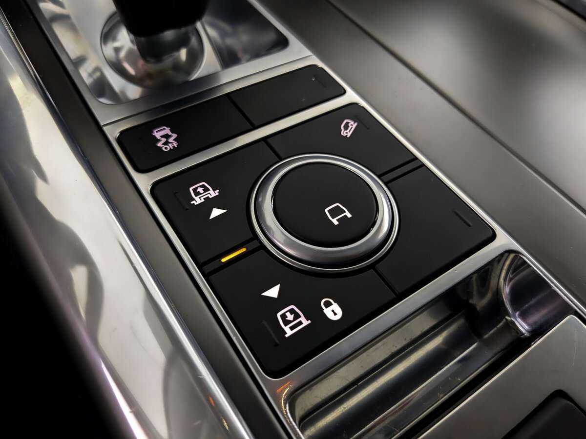 Land Rover Range Rover Sport 2020 года с пробегом. Фото: #20