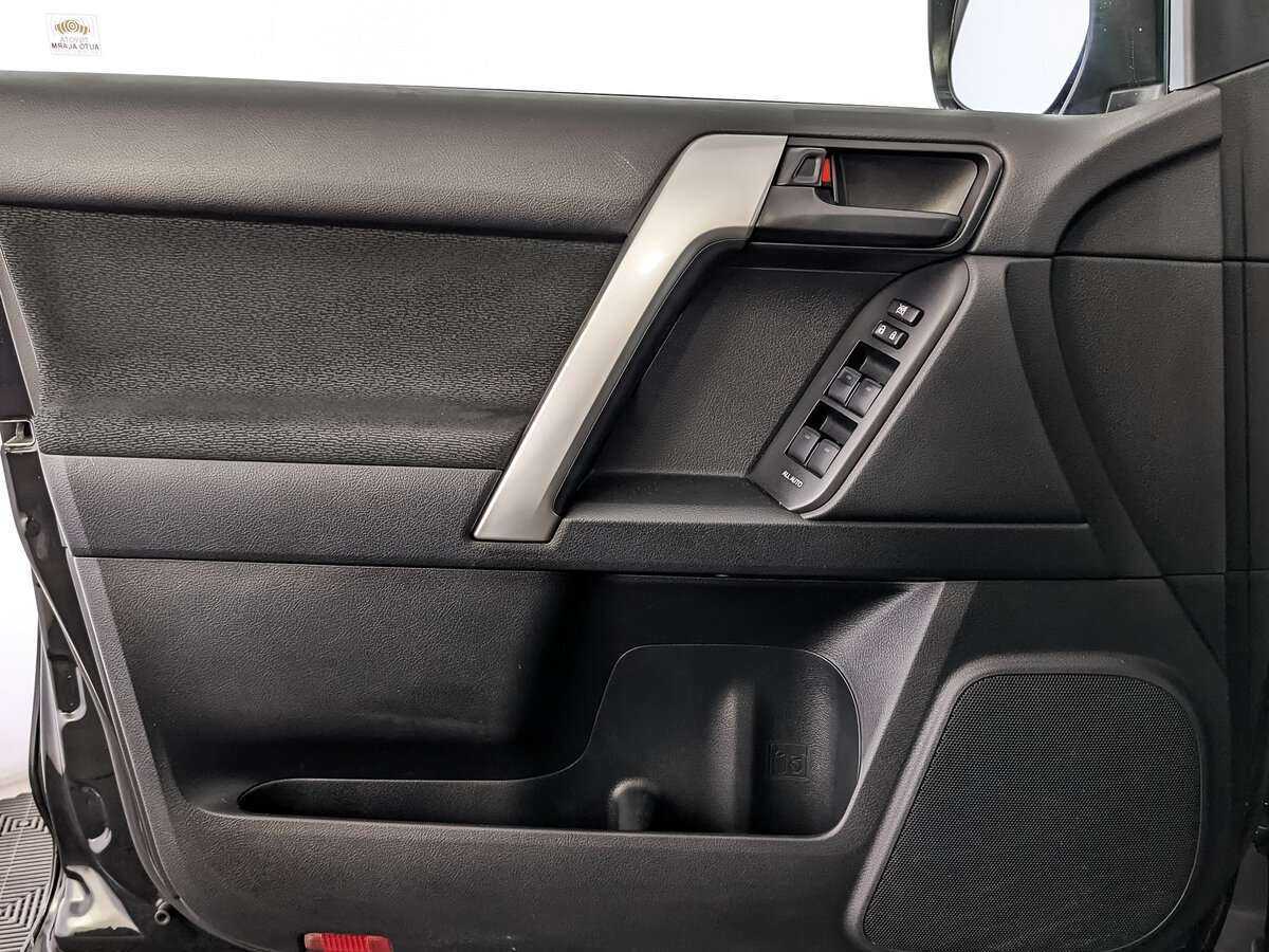 Toyota Land Cruiser Prado 2020 года с пробегом. Фото: #15