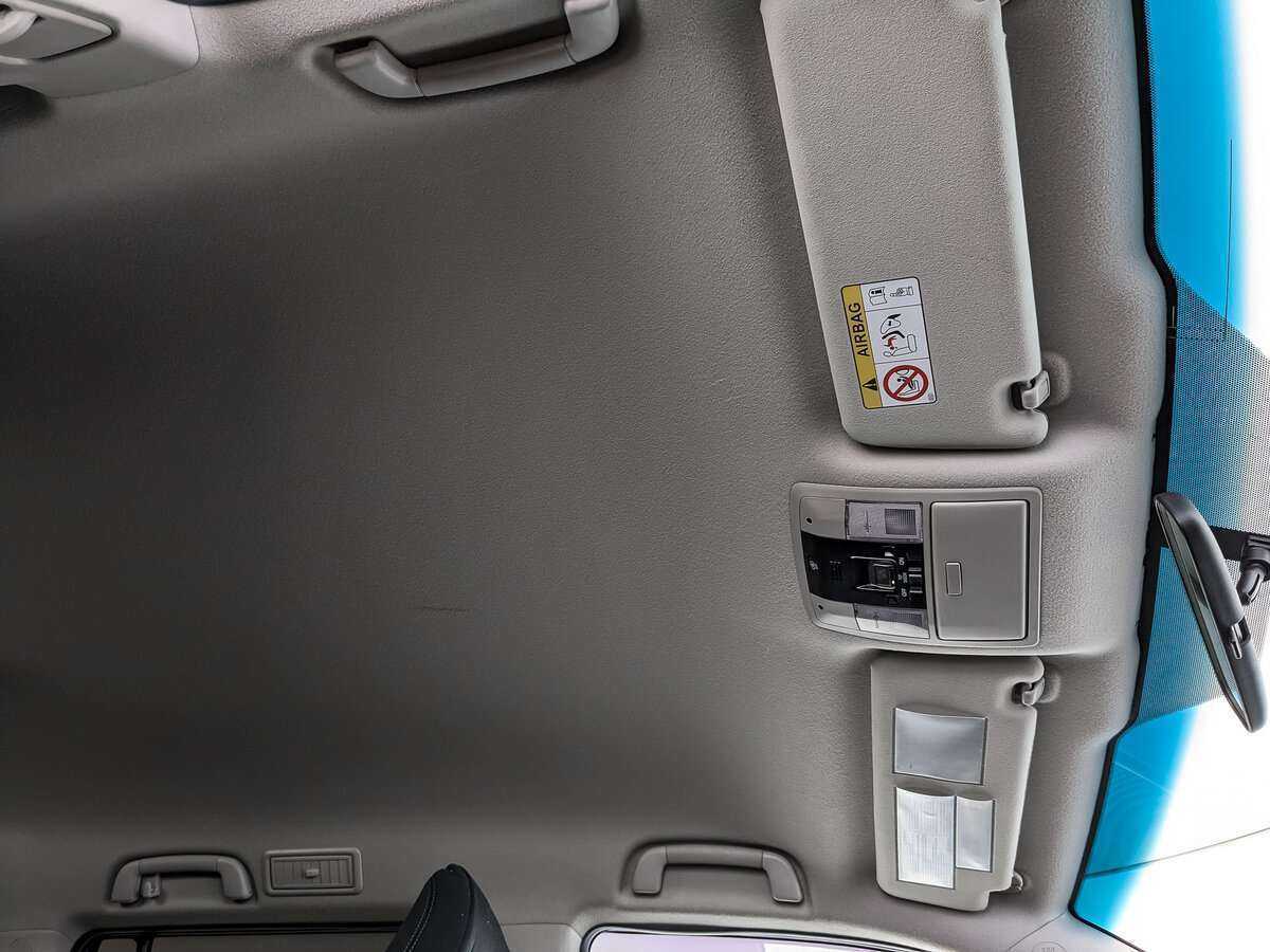 Toyota Land Cruiser Prado 2020 года с пробегом. Фото: #19