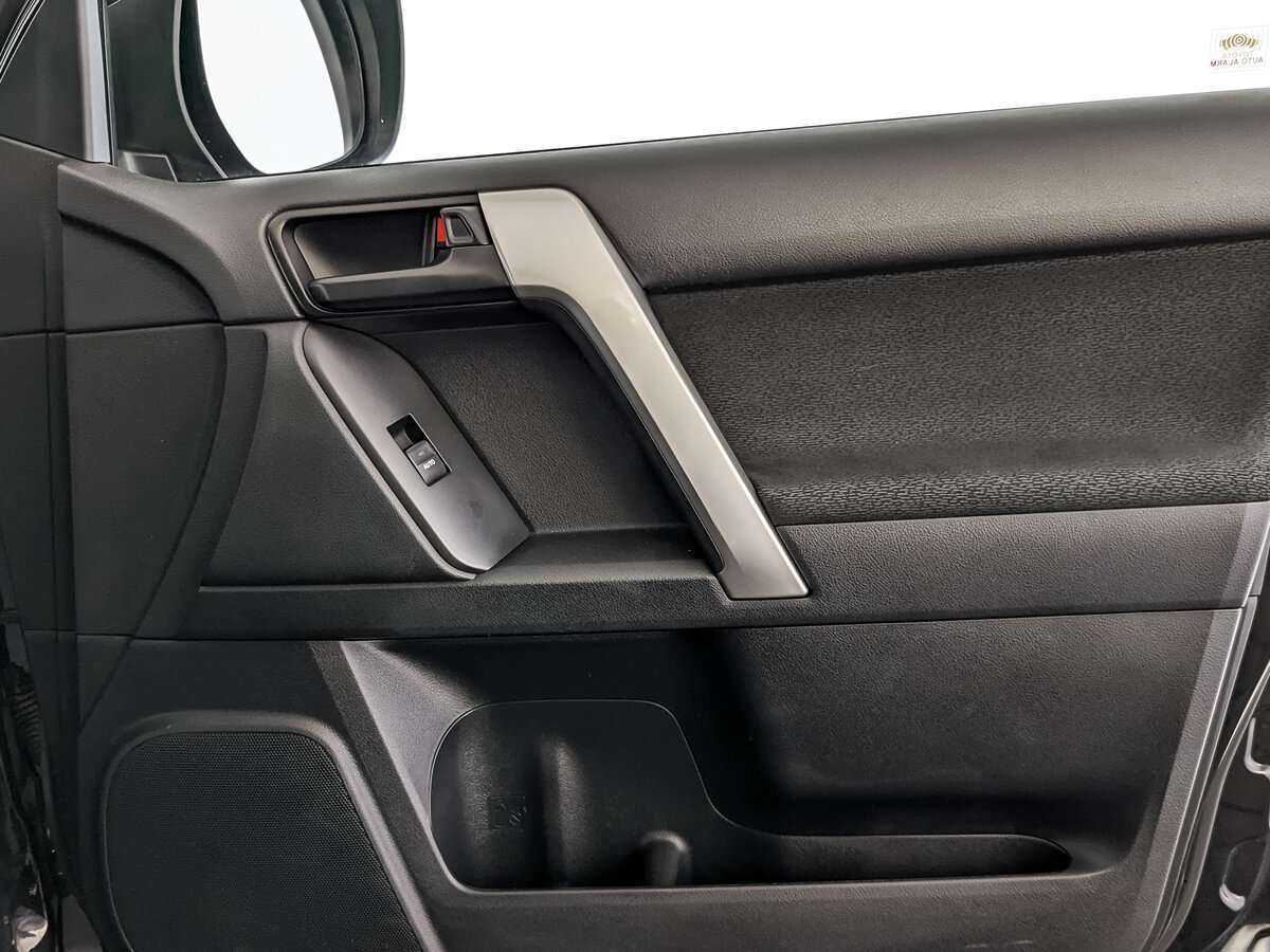 Toyota Land Cruiser Prado 2020 года с пробегом. Фото: #21