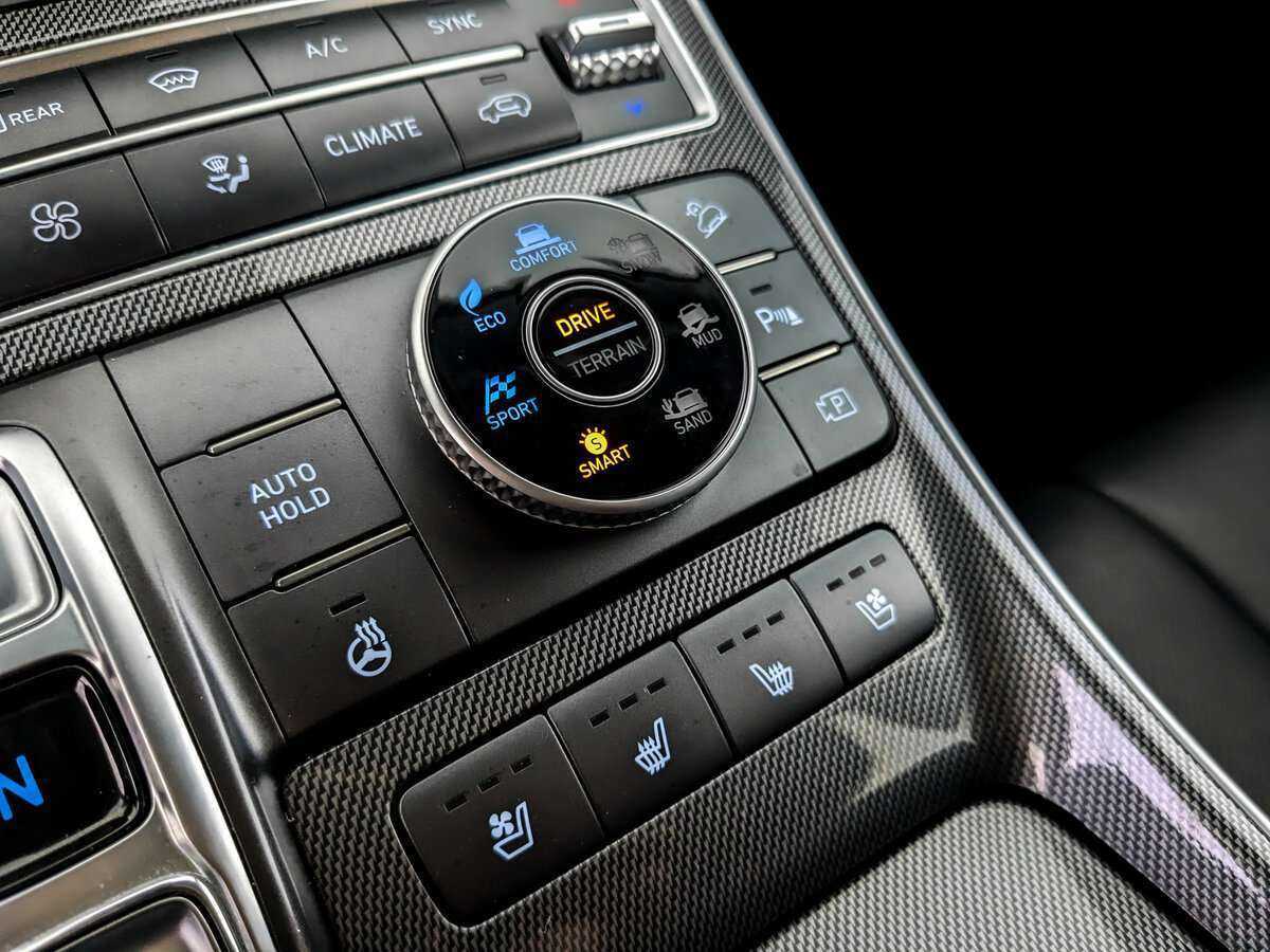 Hyundai Santa Fe 2021 года с пробегом. Фото: #23