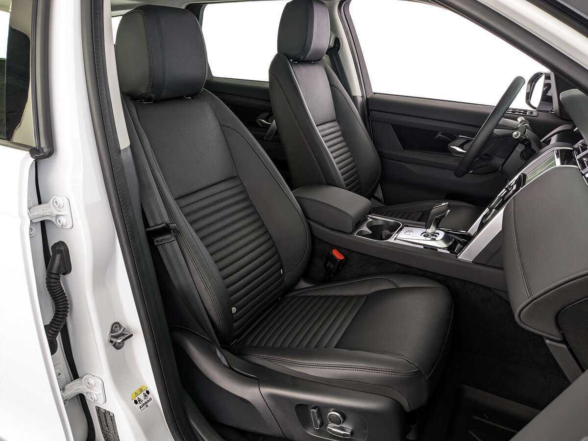 Land Rover Discovery Sport 2022 года с пробегом. Фото: #18