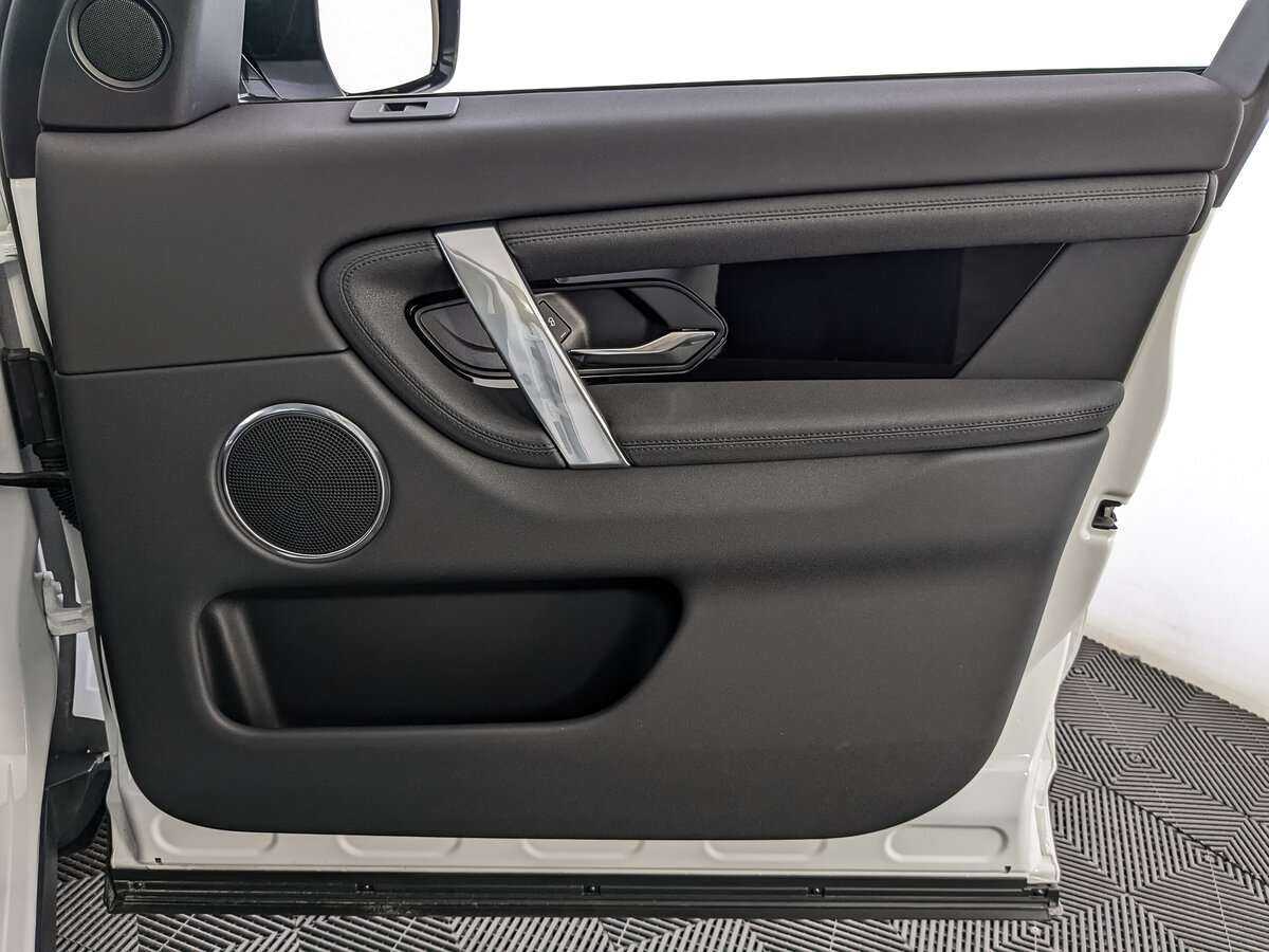 Land Rover Discovery Sport 2022 года с пробегом. Фото: #19