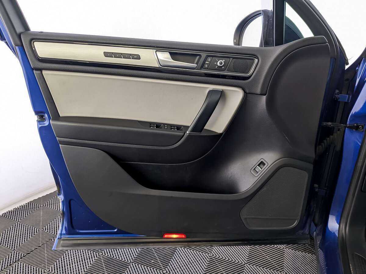 Volkswagen Touareg 2017 года с пробегом. Фото: #14