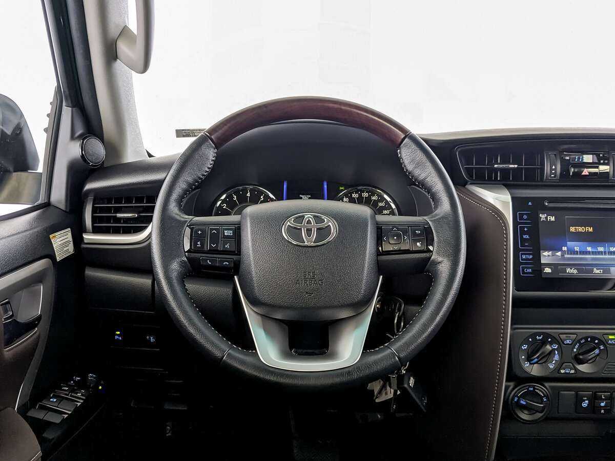 Toyota Fortuner 2018 года с пробегом. Фото: #16