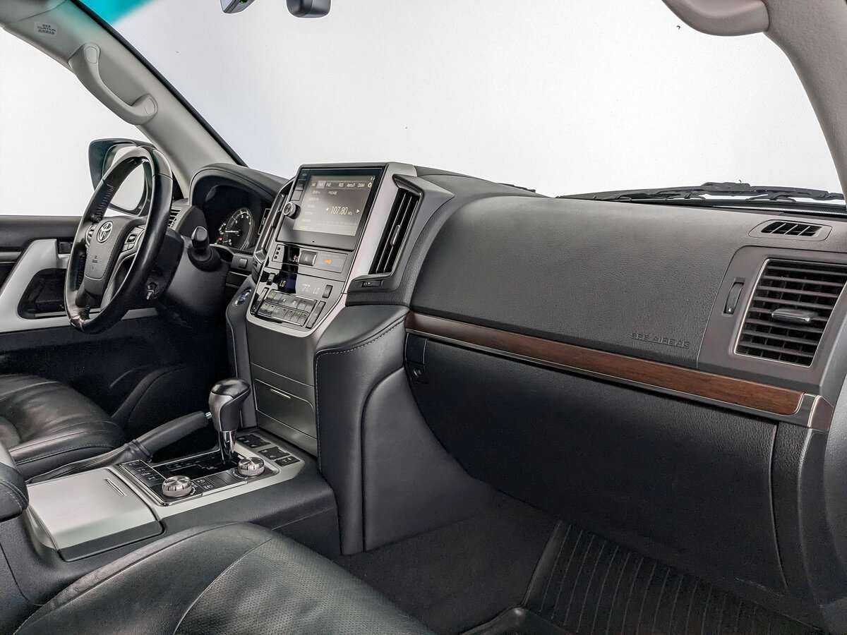 Toyota Land Cruiser 2019 года с пробегом. Фото: #8