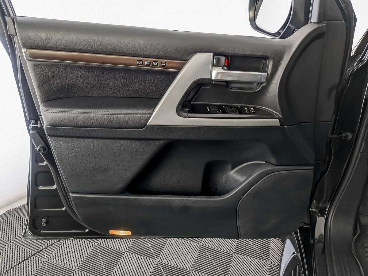 Toyota Land Cruiser 2019 года с пробегом. Фото: #14