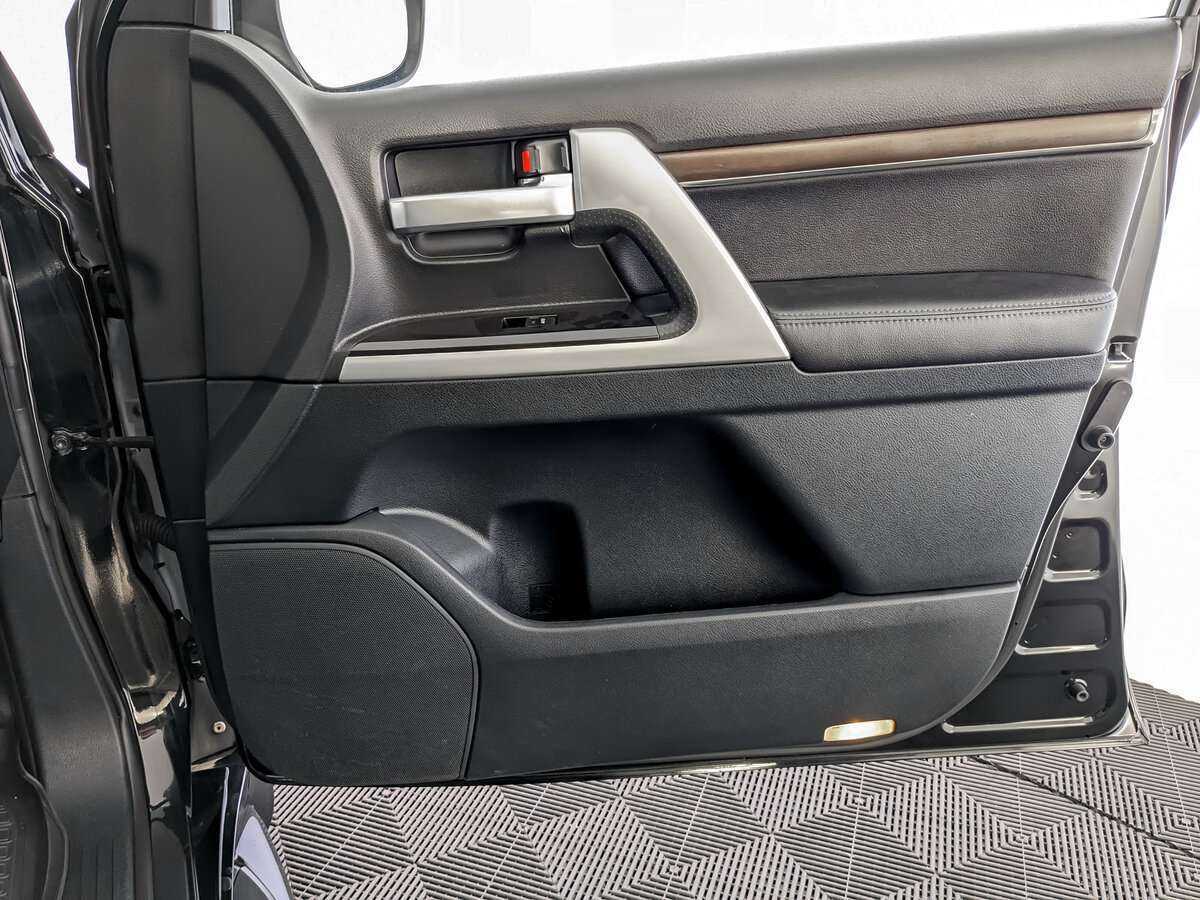 Toyota Land Cruiser 2019 года с пробегом. Фото: #20