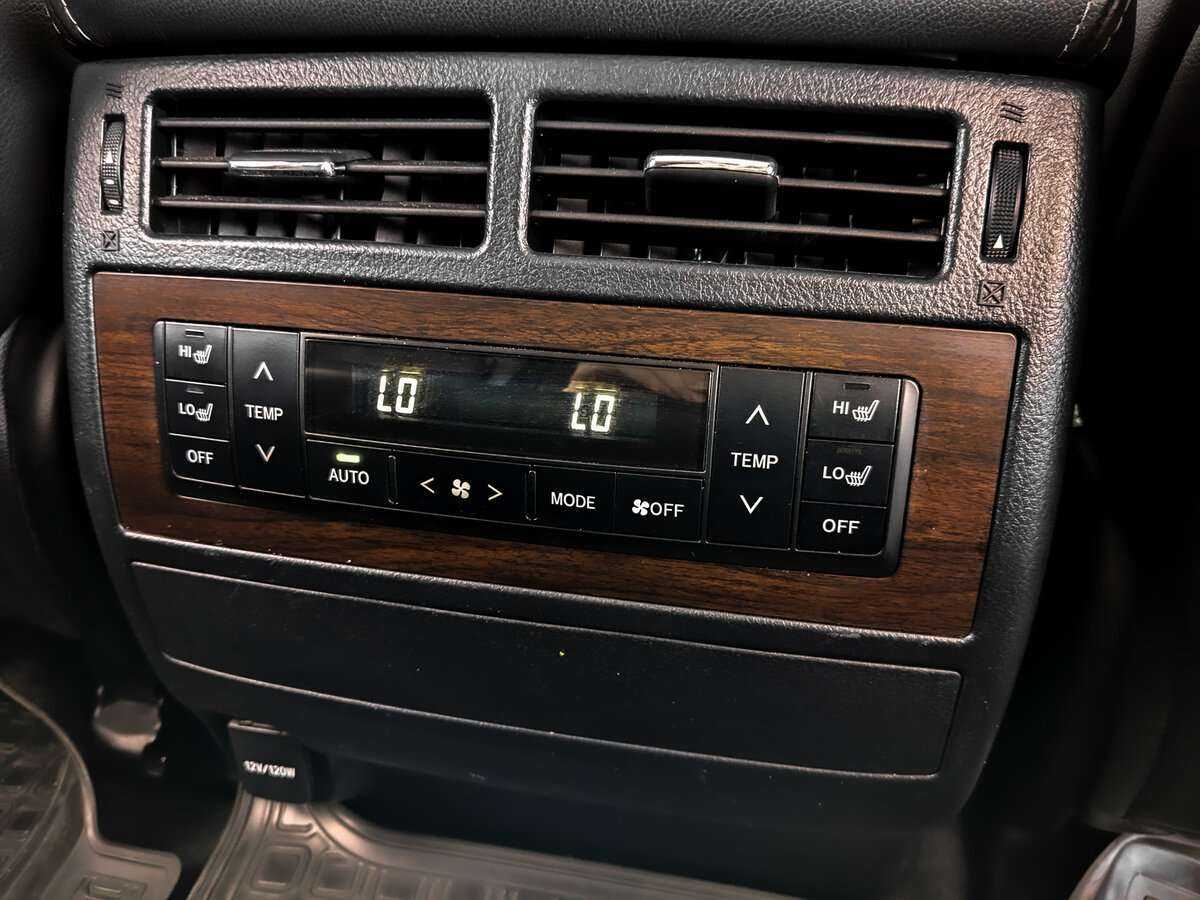 Toyota Land Cruiser 2019 года с пробегом. Фото: #22