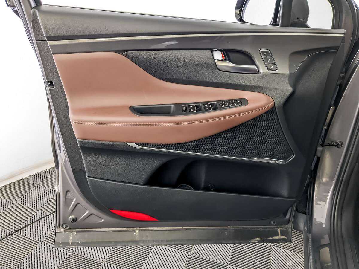 Hyundai Santa Fe 2022 года с пробегом. Фото: #18
