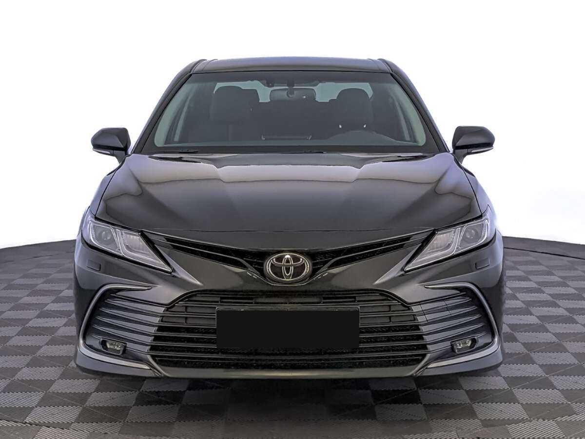Toyota Camry 2021 года с пробегом. Фото: #1