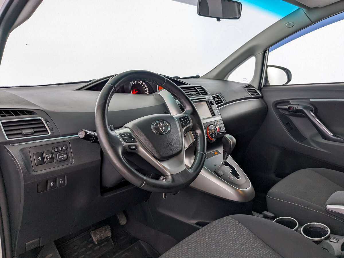 Toyota Verso 2013 года с пробегом. Фото: #13