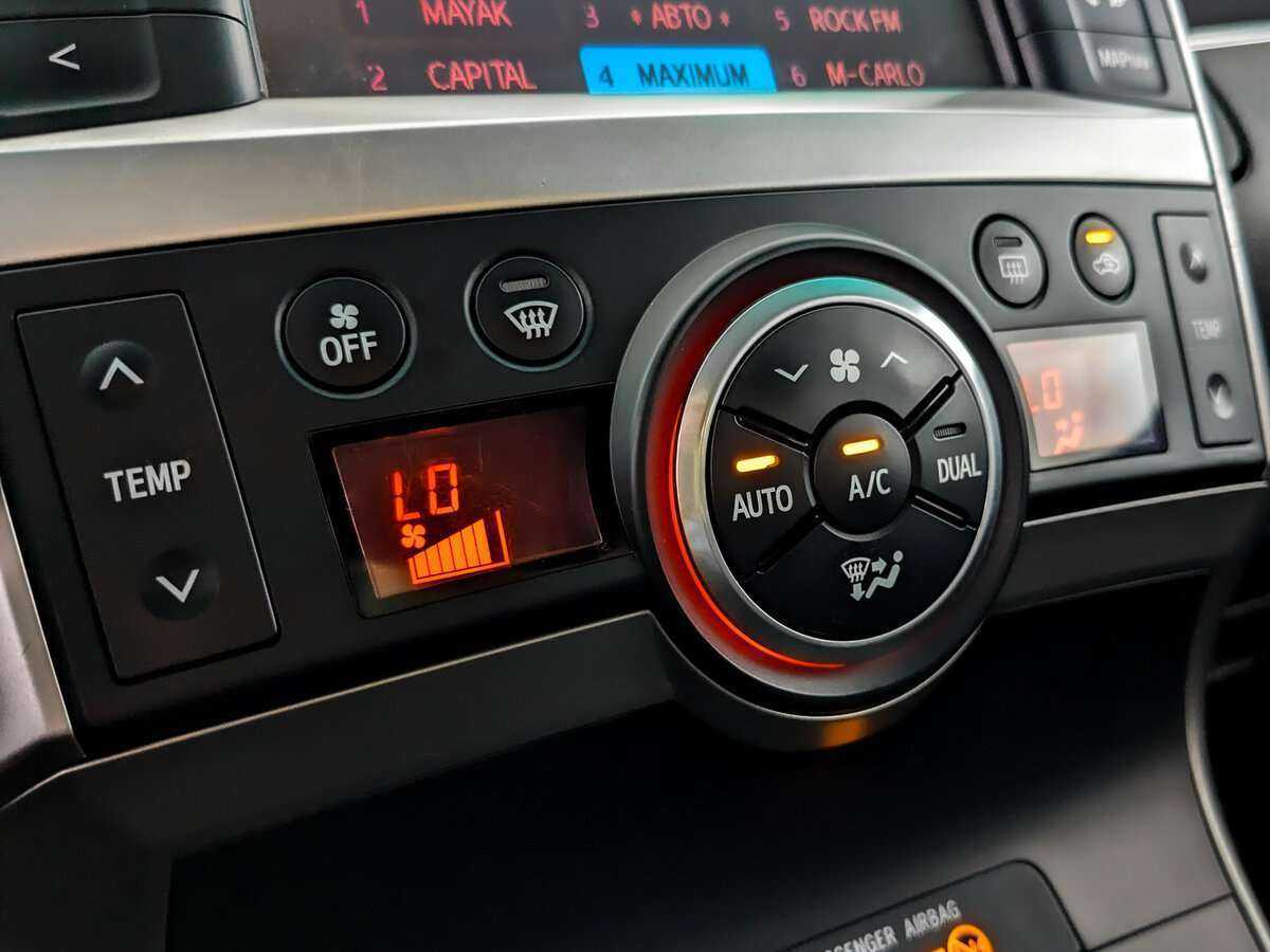 Toyota Verso 2013 года с пробегом. Фото: #20