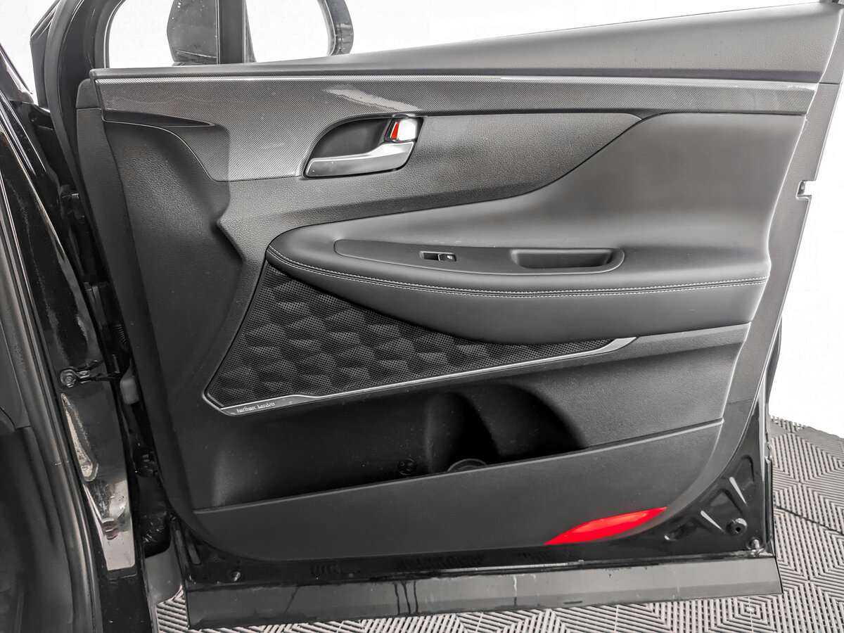 Hyundai Santa Fe 2021 года с пробегом. Фото: #20