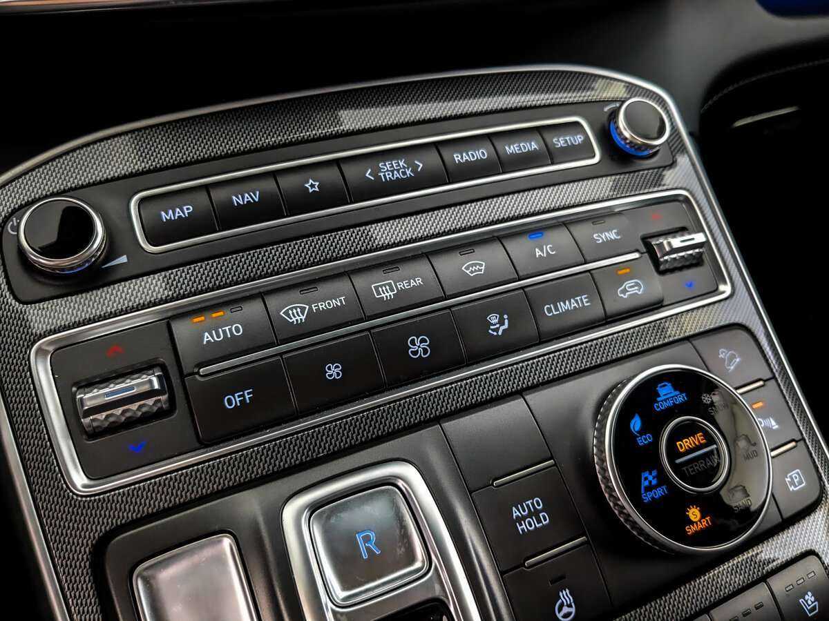 Hyundai Santa Fe 2021 года с пробегом. Фото: #22