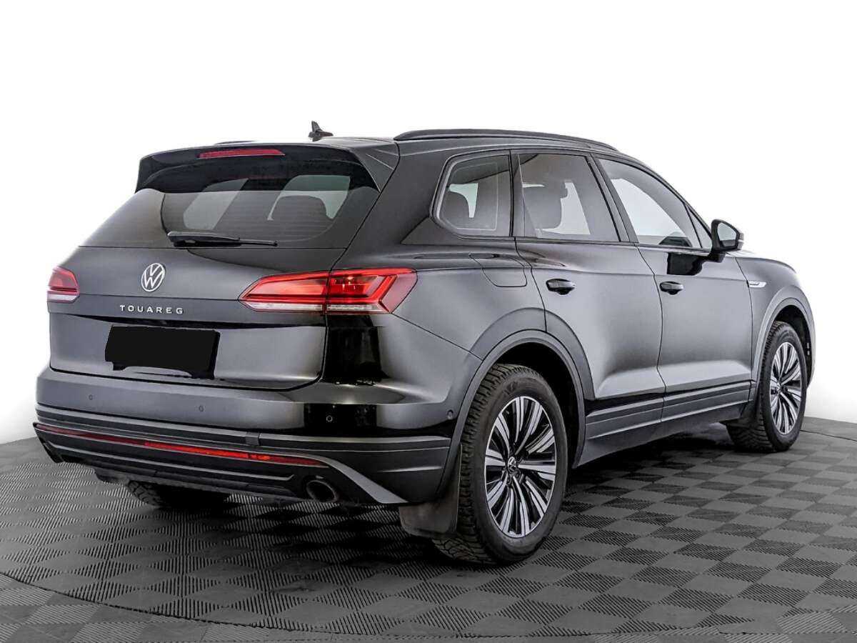 Volkswagen Touareg 2021 года с пробегом. Фото: #4