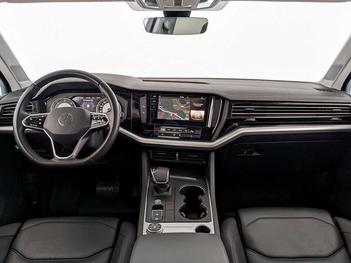 Volkswagen Touareg 2021 года с пробегом. Фото: #13