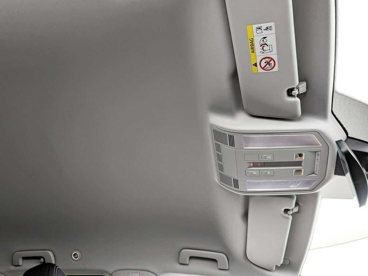 Volkswagen Touareg 2021 года с пробегом. Фото: #22