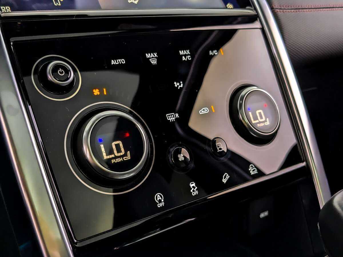 Land Rover Discovery Sport 2022 года с пробегом. Фото: #21