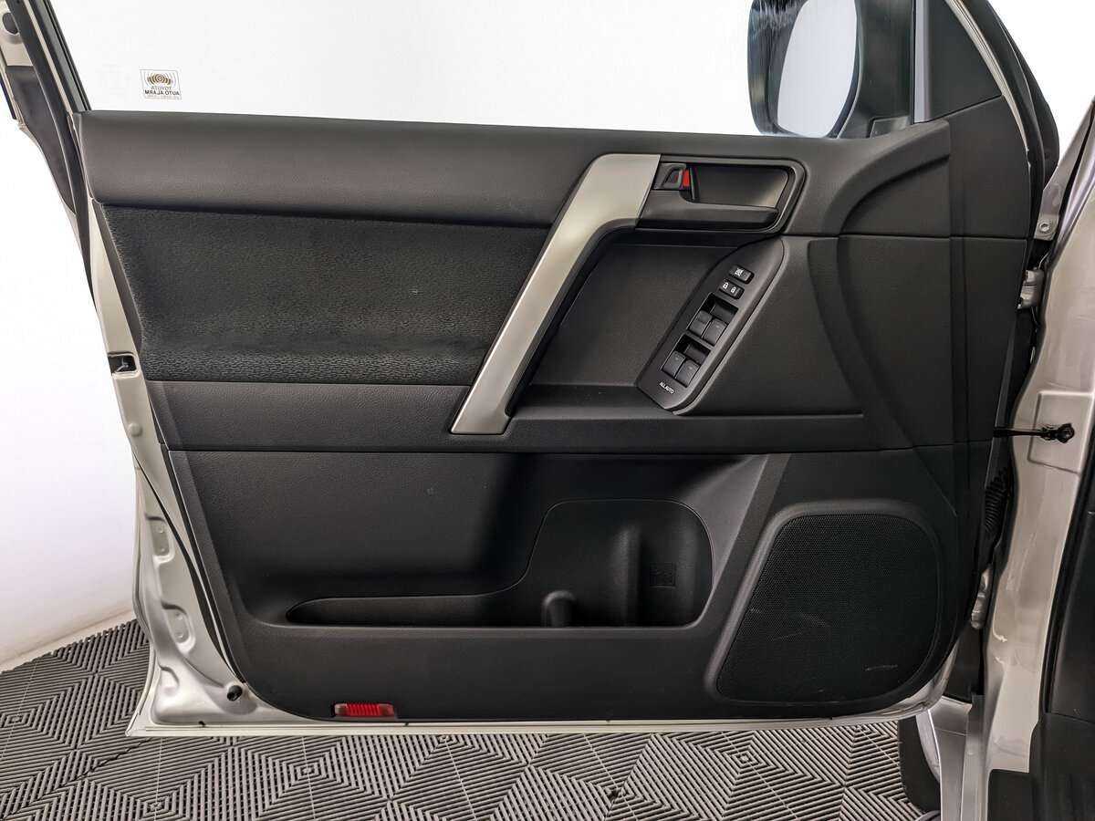 Toyota Land Cruiser Prado 2022 года с пробегом. Фото: #13