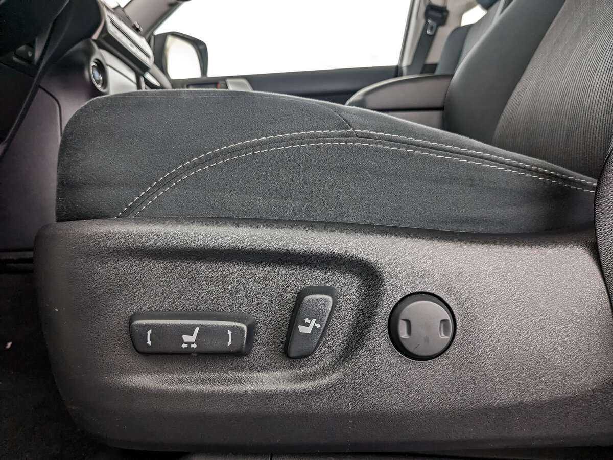 Toyota Land Cruiser Prado 2022 года с пробегом. Фото: #22