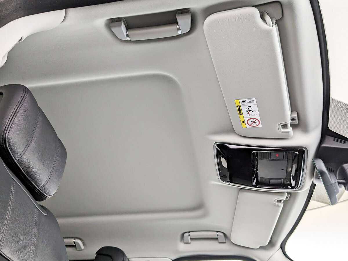 Land Rover Range Rover 2018 года с пробегом. Фото: #18