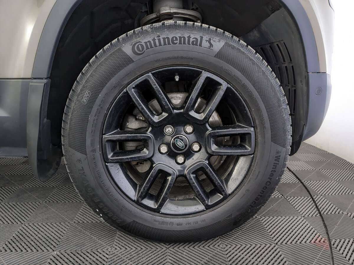 Land Rover Defender 2020 года с пробегом. Фото: #9