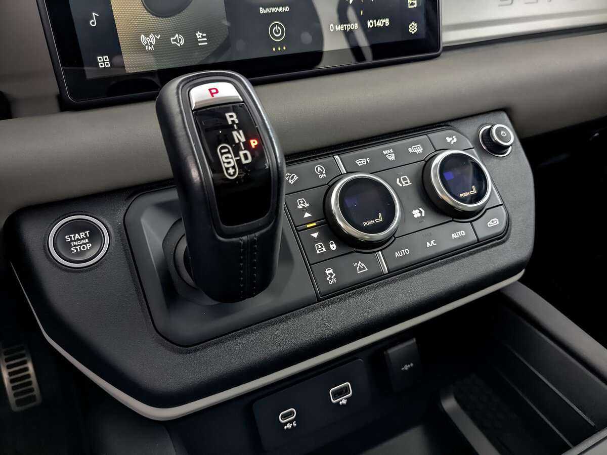 Land Rover Defender 2020 года с пробегом. Фото: #17