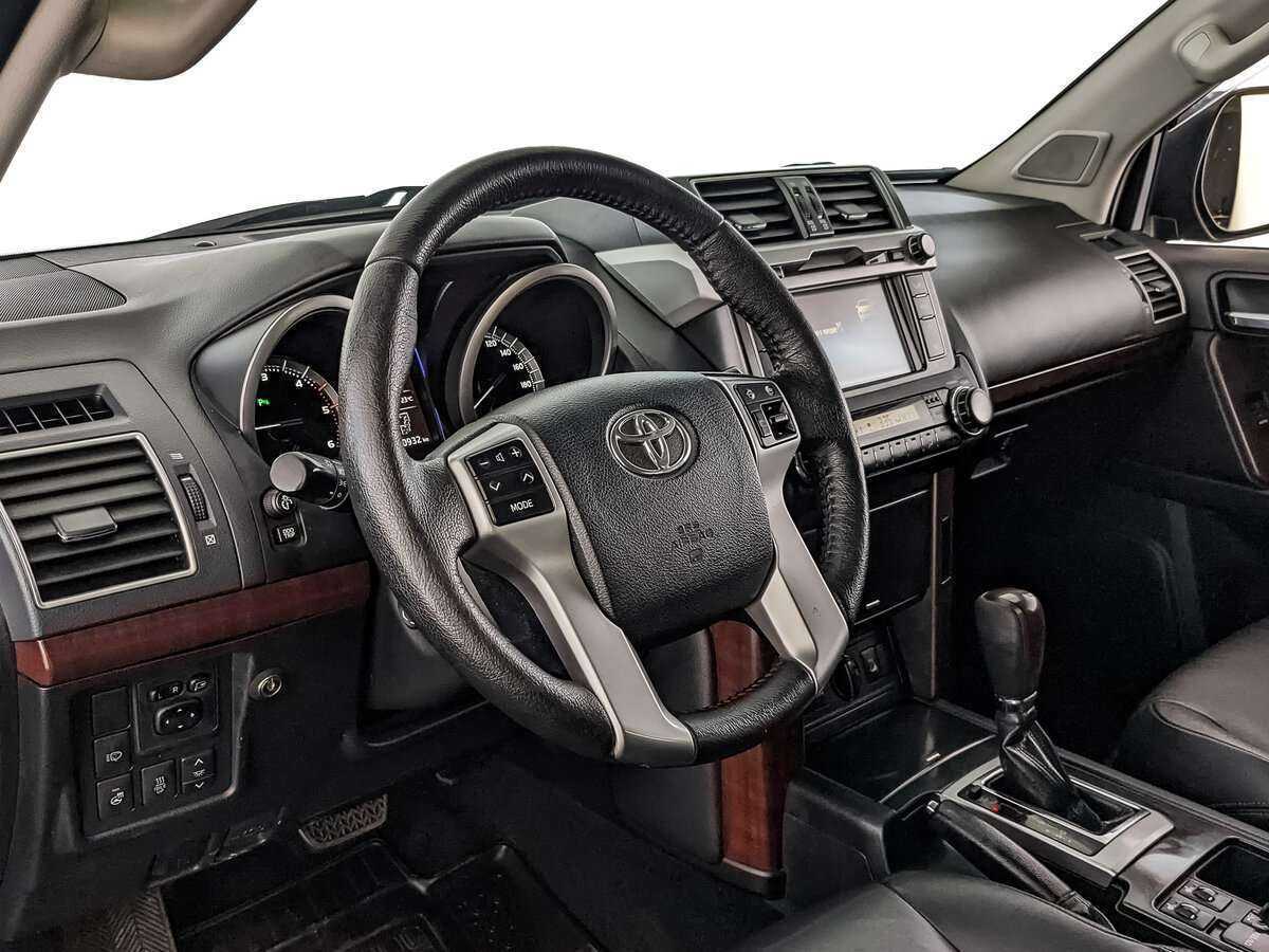 Toyota Land Cruiser Prado 2016 года с пробегом. Фото: #12