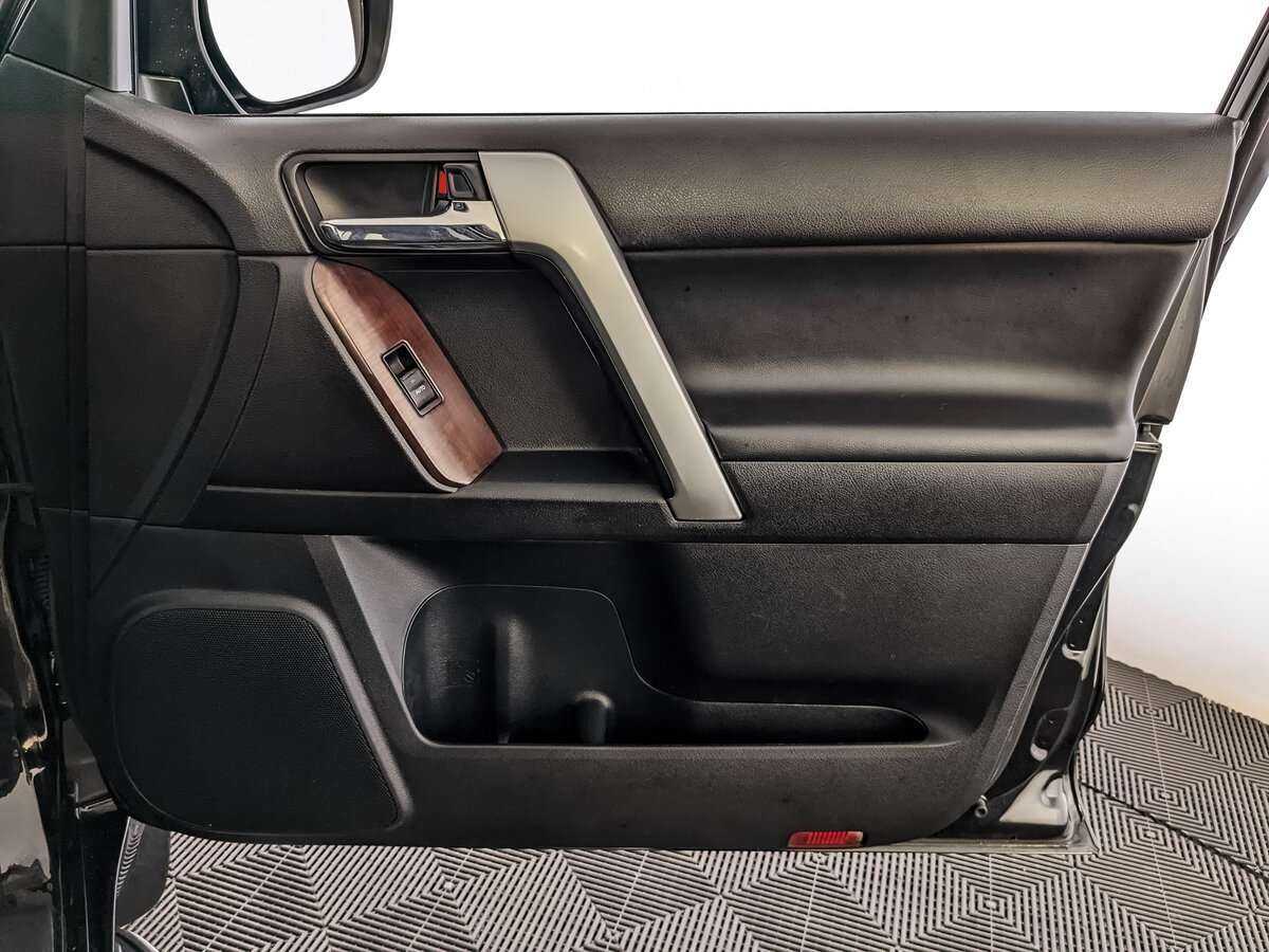 Toyota Land Cruiser Prado 2016 года с пробегом. Фото: #21