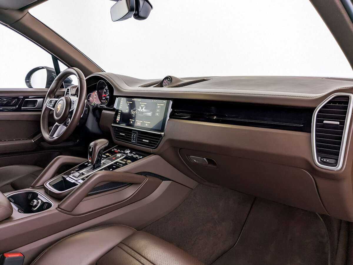 Porsche Cayenne 2018 года с пробегом. Фото: #8