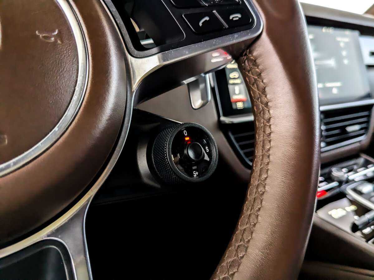 Porsche Cayenne 2018 года с пробегом. Фото: #20