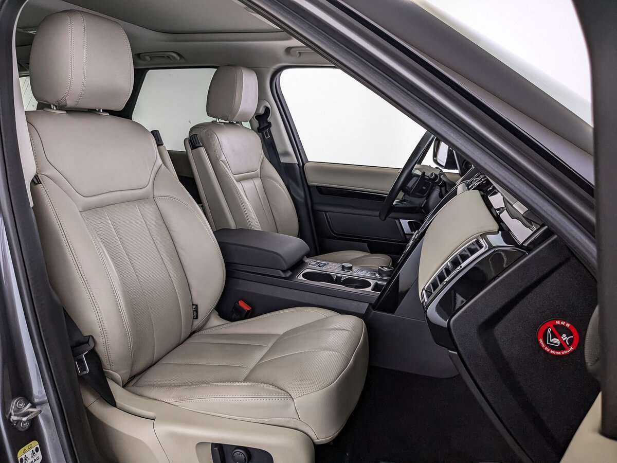 Land Rover Discovery 2018 года с пробегом. Фото: #18