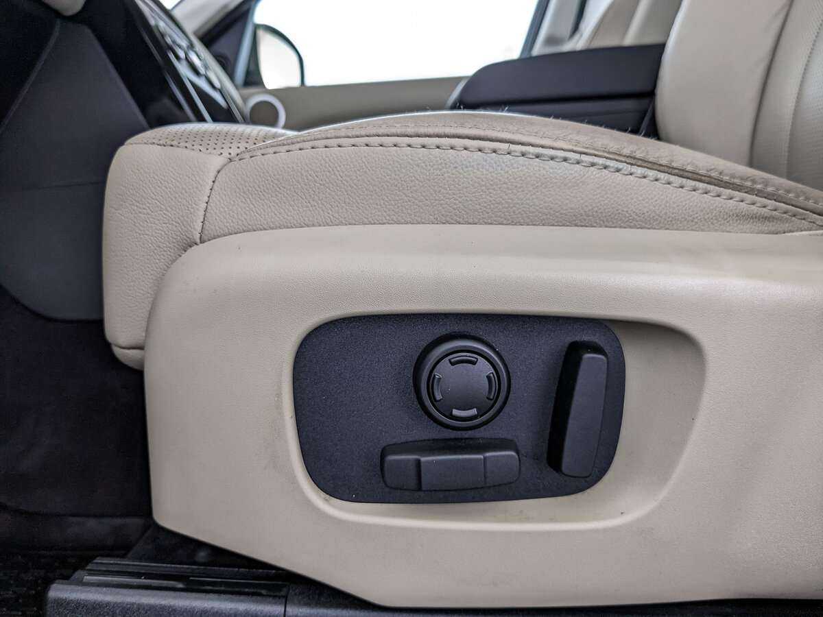 Land Rover Discovery 2018 года с пробегом. Фото: #20