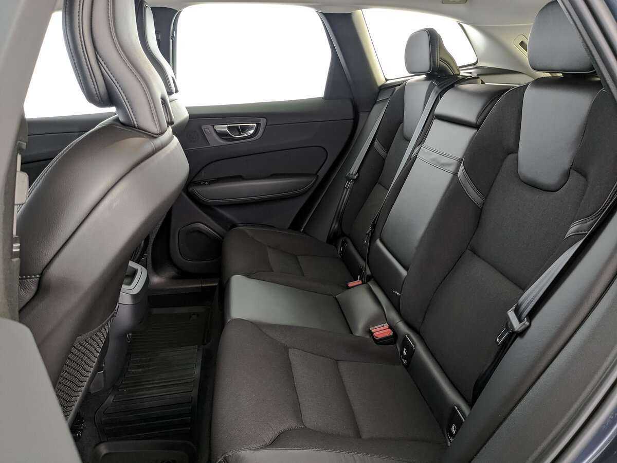 Volvo XC60 2021 года с пробегом. Фото: #13