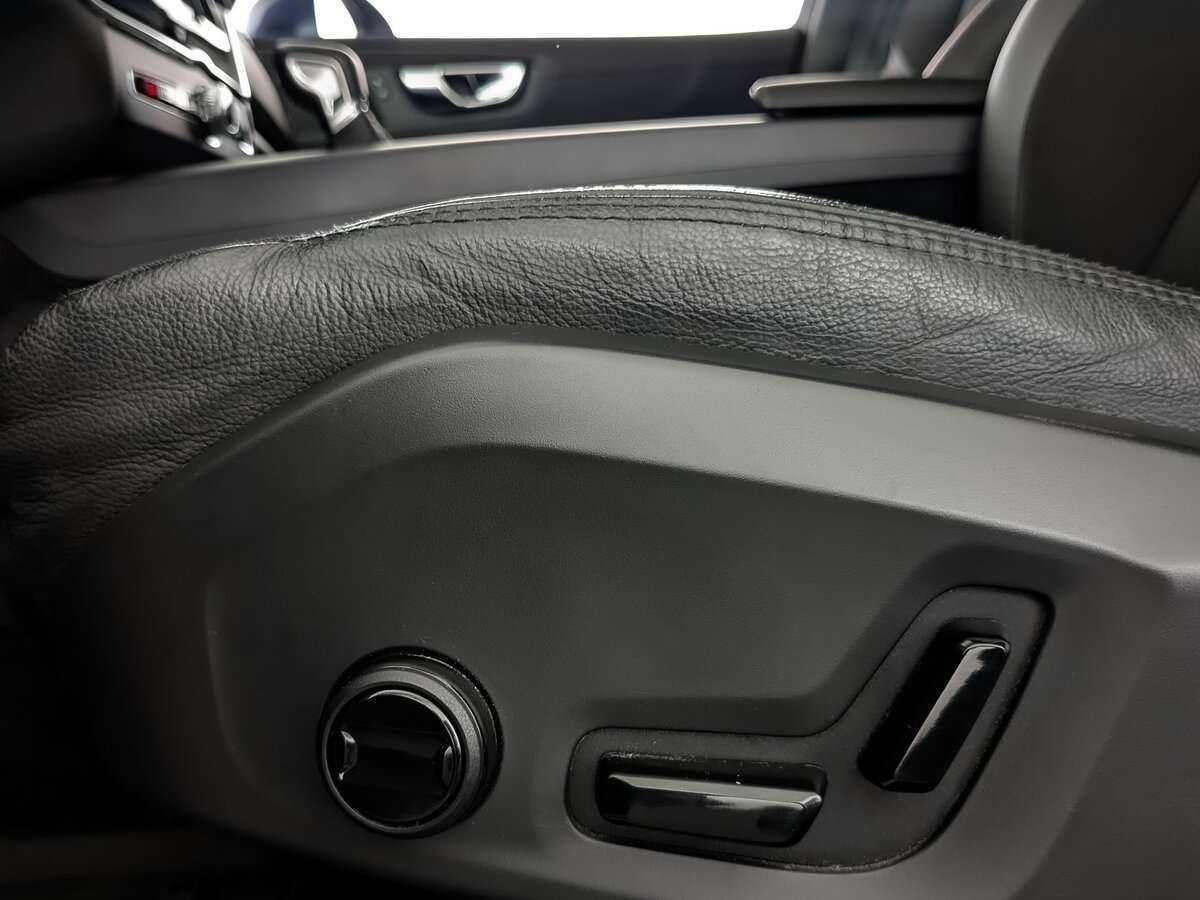 Volvo XC60 2021 года с пробегом. Фото: #16