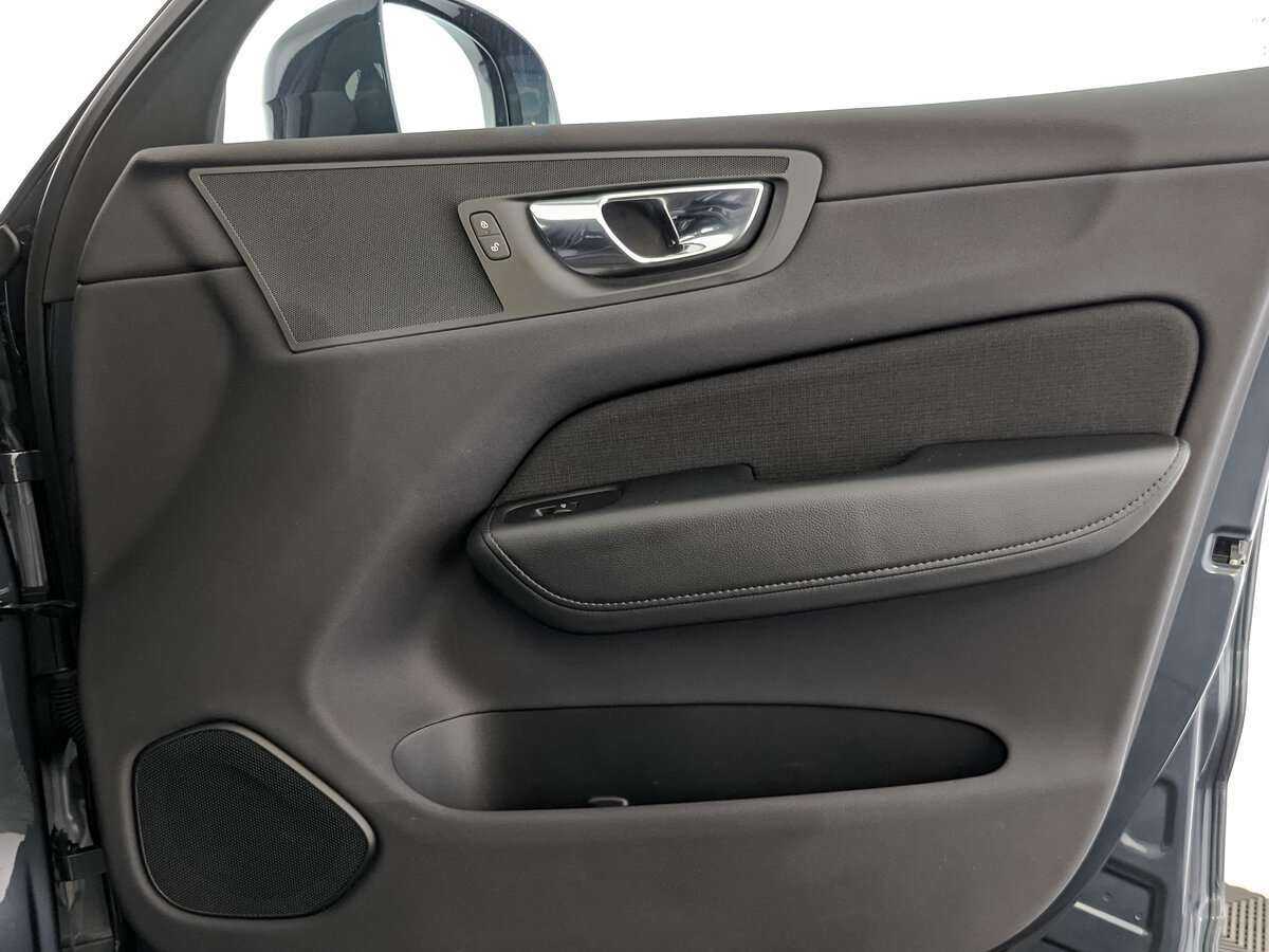 Volvo XC60 2021 года с пробегом. Фото: #20