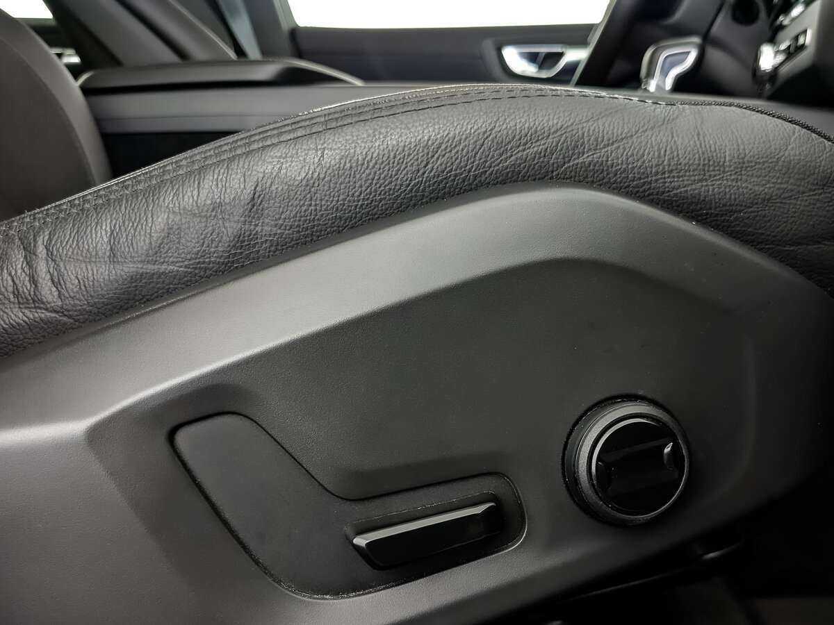 Volvo XC60 2021 года с пробегом. Фото: #22