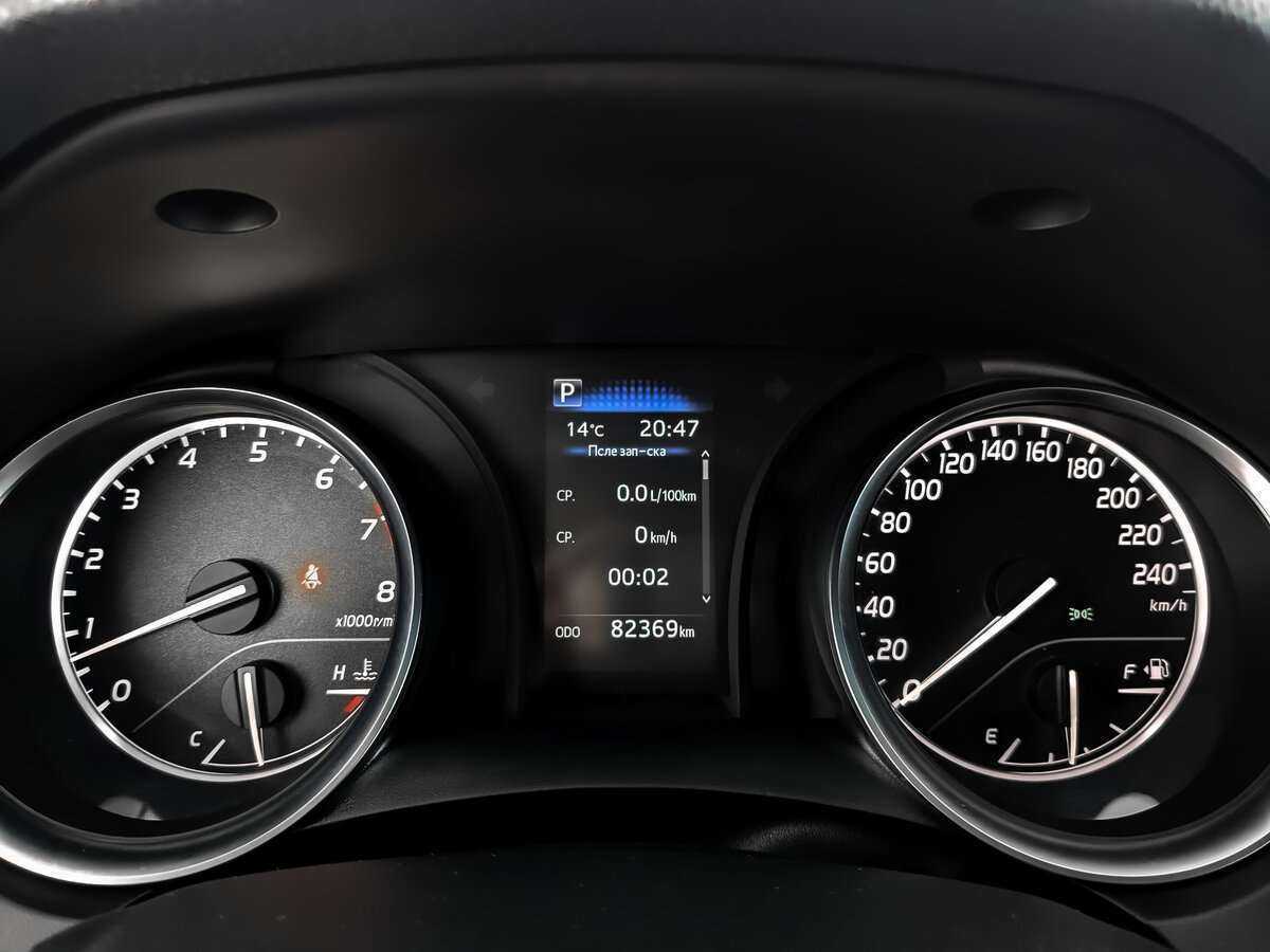 Toyota Camry 2022 года с пробегом. Фото: #11