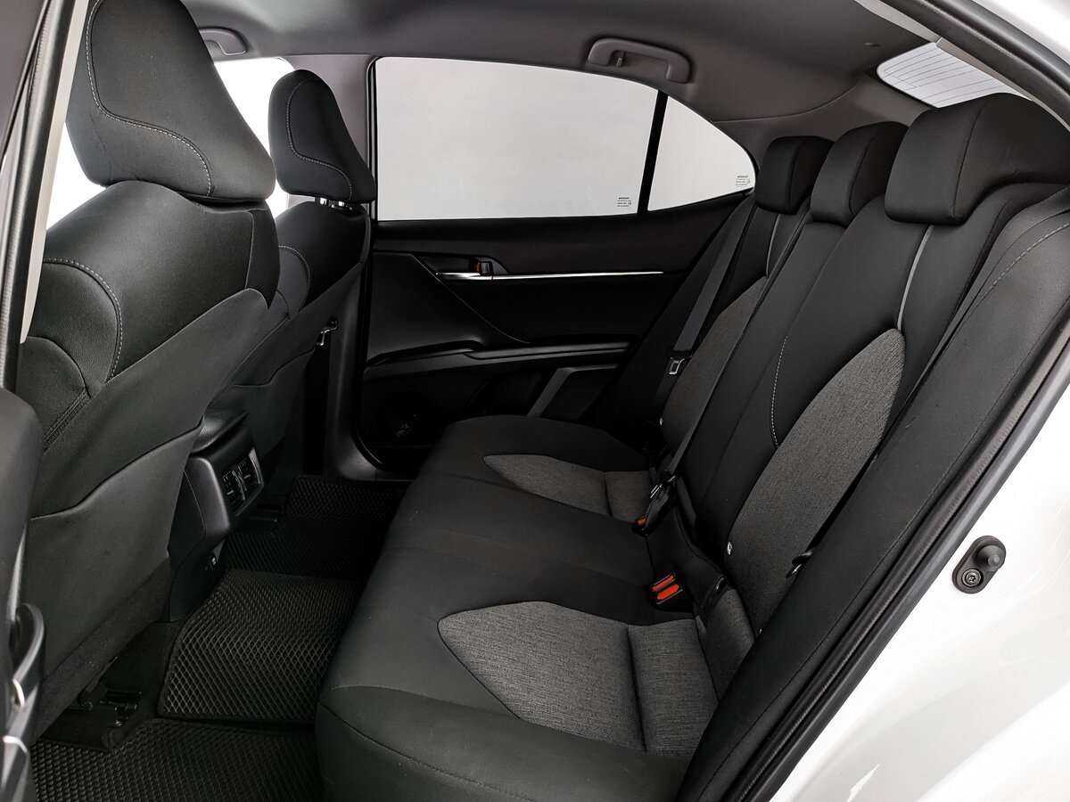 Toyota Camry 2022 года с пробегом. Фото: #13