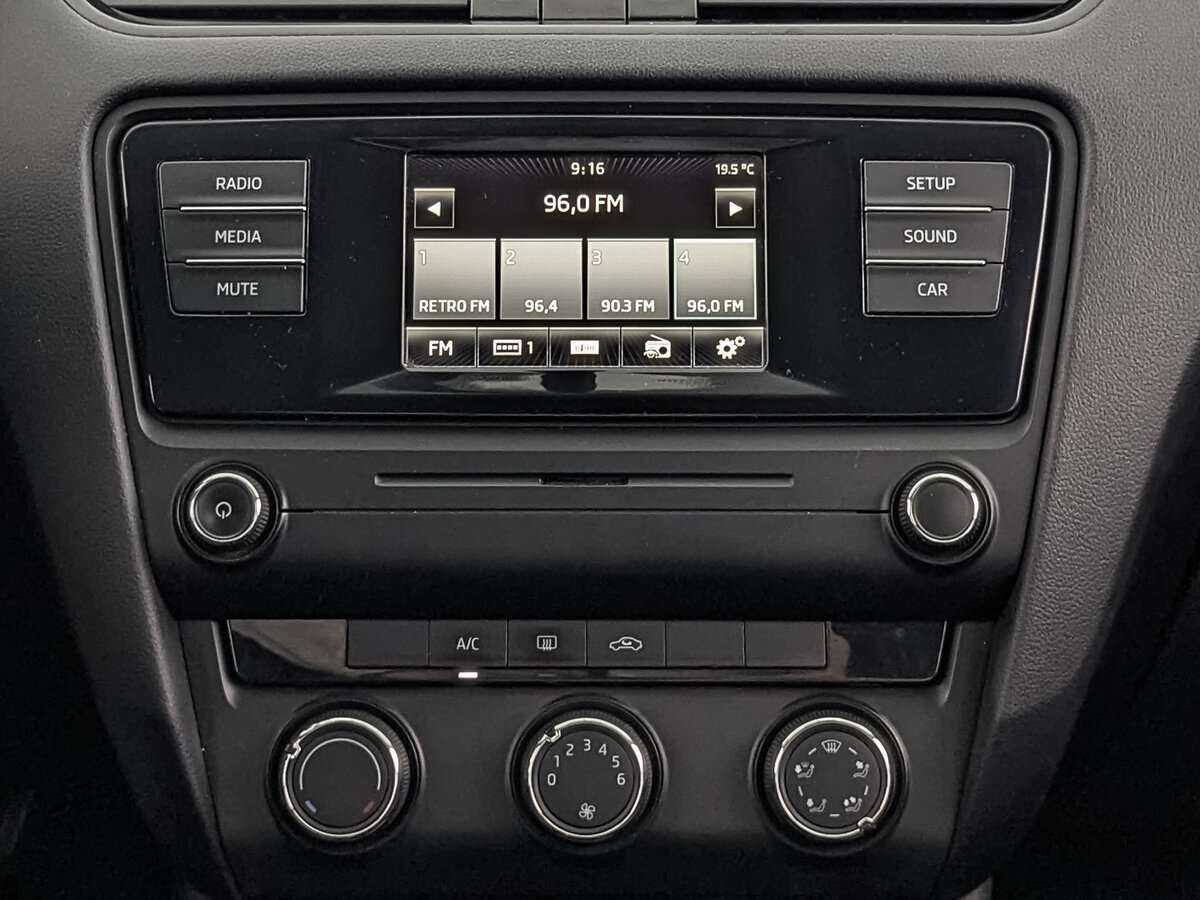 Б/У Шкода Октавия 2015 года. Фото: #12