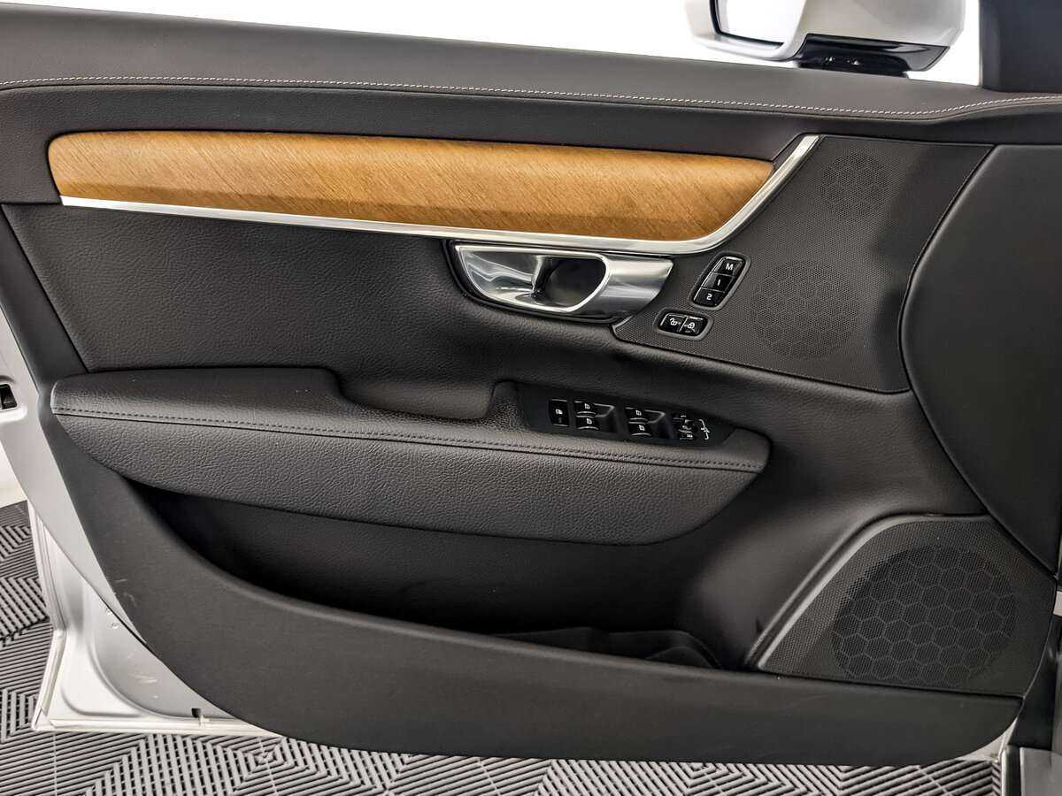 Volvo S90 2020 года с пробегом. Фото: #16