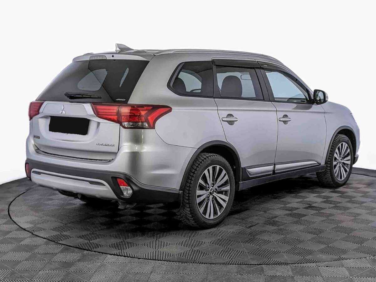 Mitsubishi Outlander 2020 года с пробегом. Фото: #4